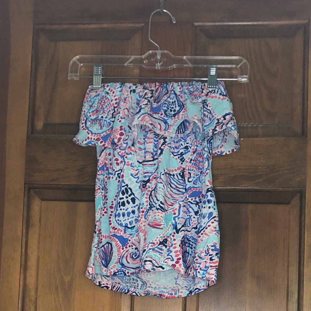 Lilly Pulitzer Wiley top in “shell me about it”